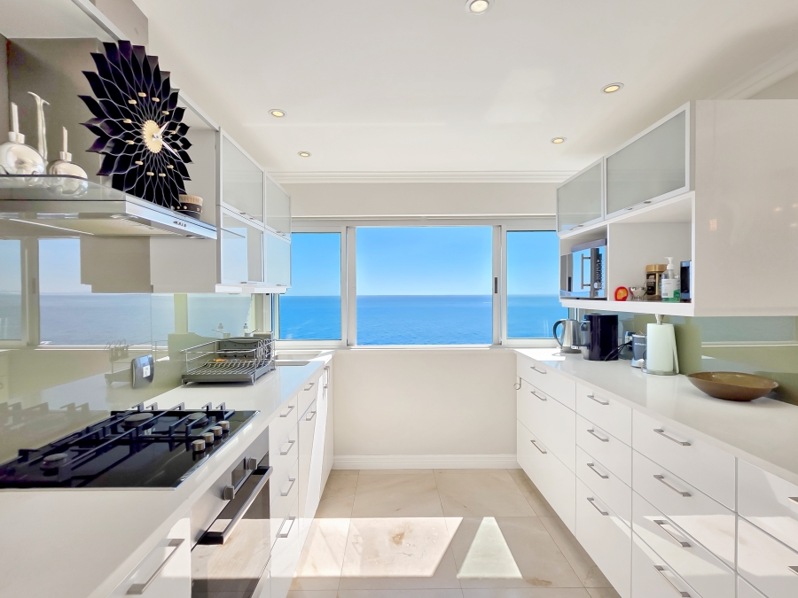 To Let 2 Bedroom Property for Rent in Sea Point Western Cape